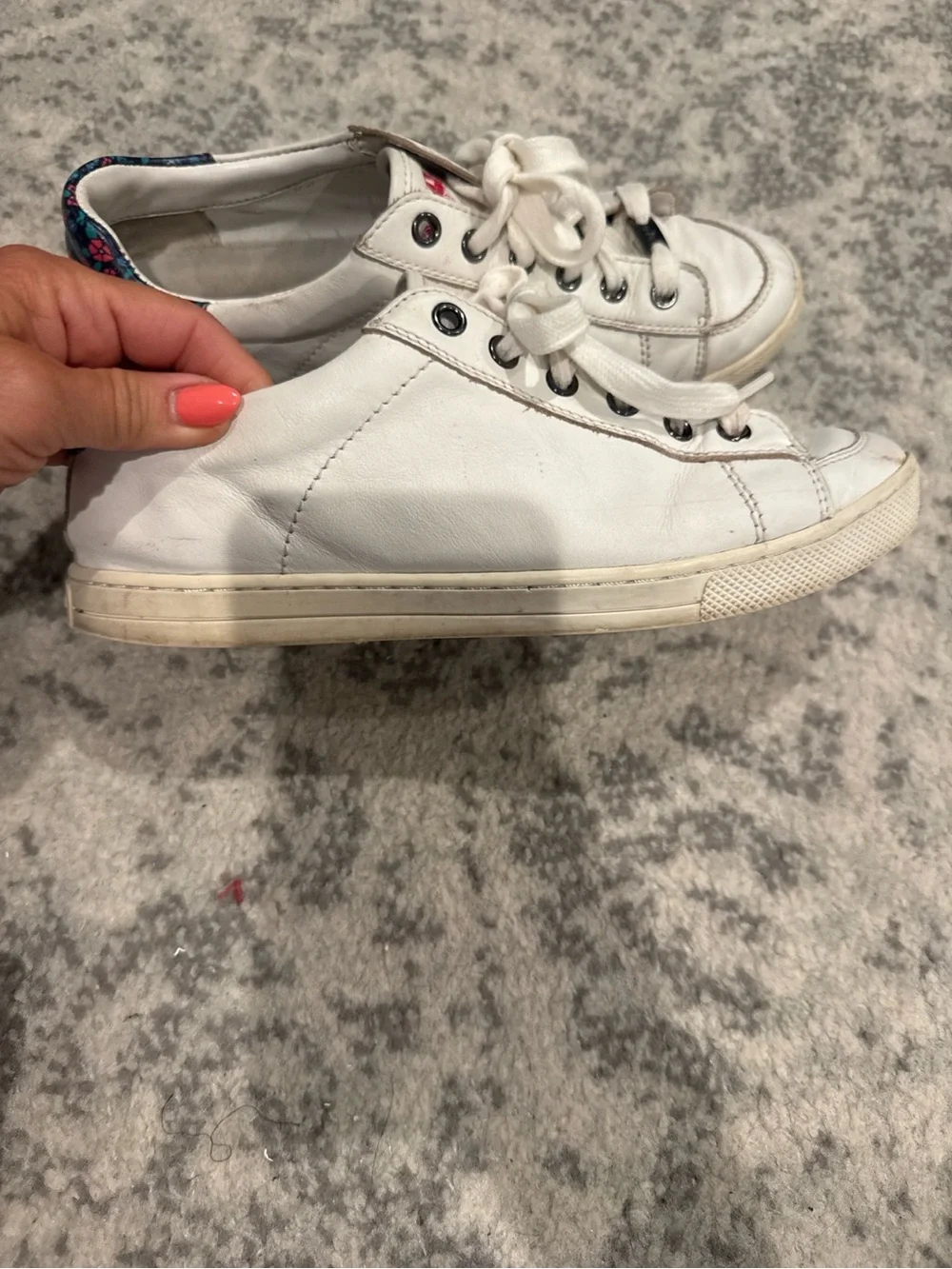 Women’s Coach New York White Leather Low Top Sneakers Floral Heel Lace Up 8.5